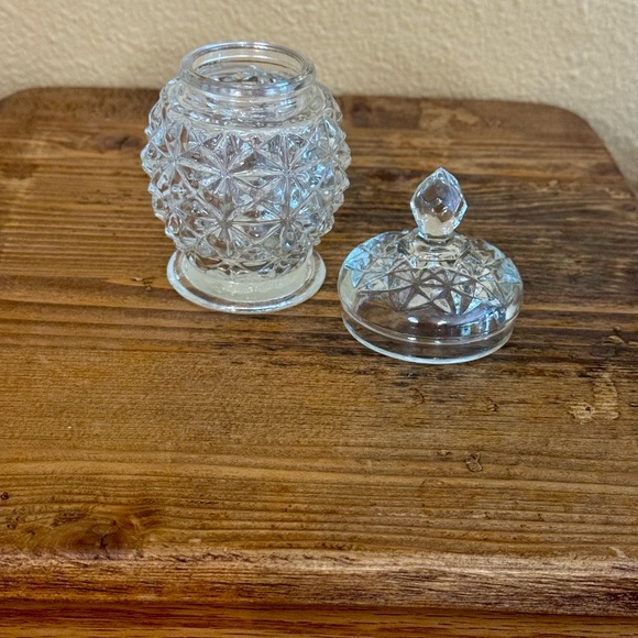 Avon Crystal Facets Cut Glass Roses Roses Cologne Gelee Empty Jar with Lid EUC - Picture 6 of 7